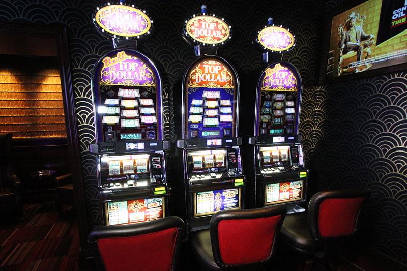 Khám phá những bí quyết chiến thắng tại Oasis Poker cùng với ưu đãi hấp dẫn từ Oasis Poker